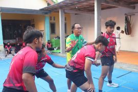 Kabaddi Kediri berlatih intesif demi medali Poprov IX
