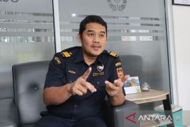 Bea Cukai Labuan Bajo teliti 80 ribu batang rokok diduga ilegal