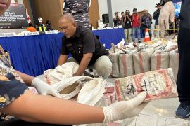 Rekor 2,5 ton kokain tujuan Australia berhasil disita di perairan dekat Kaledonia Baru