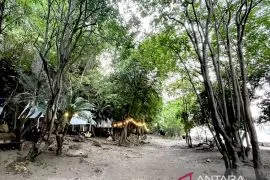 Wisata Oluhuta Paradise ramai pengunjung saat libur panjang