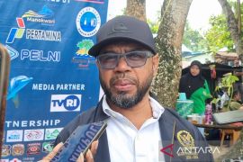 Filep Wamafma: Pemda perlu berkolaborasi tangani sampah di Manokwari