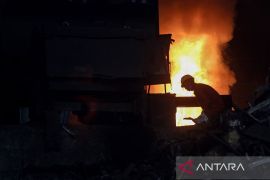 Ledakan di pabrik baja Pennsylvania sebabkan 2 tewas dan 10 terluka