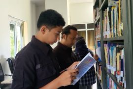 DPKA Lhokseumawe benahi perpustakaan kecamatan demi minat baca
