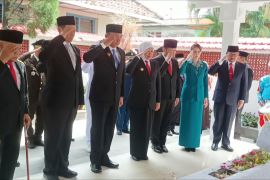 Forkopimda Jatim napak tilas perjuangan kemerdekaan ke makam pahlawan