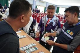 PPIH Embarkasi Batam salurkan uang saku jamaah haji total Rp29,9 miliar