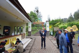 Pemkab Banyuwangi bangun fasilitas air bersih di kawasan wisata Kawah Ijen