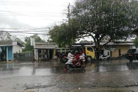 BMKG: Waspada potensi hujan ringan-sedang pada hingga 1 Oktober di NTB