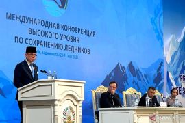 Indonesia bahas rencana investasi alumina dengan Tajikistan