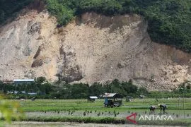 FOTO - Penambangan galian C berpotensi longsor di Aceh Besar