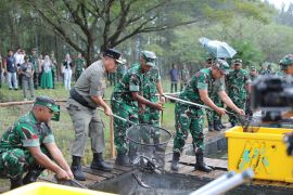 Babel hibahkan lahan 9,6 hektare ke Korem 045