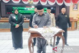 DPRD dan Pemkab Stubondo sepekati Raperda Pertanggungjawaban APBD 2024
