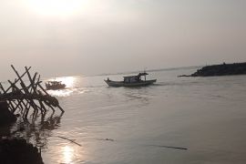 Nelayan diimbau waspada tinggi gelombang Banten 4.0 meter