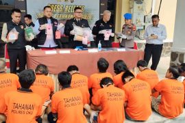 Polres OKU gagalkan peredaran 1,3 Kg ganja