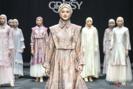 Greisy luncurkan koleksi padukan unsur budaya dalam sentuhan modern