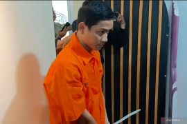 Pelaku pembunuhan pemilik warung sembako berencana kabur ke Batam