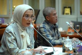 Anggota DPR ingatkan publik waspadai COVID-19 dengan terapkan prokes