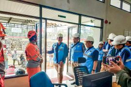 PLN pastikan pembangunan SUTT 150 kV Tayan - Sandai berjalan lancar