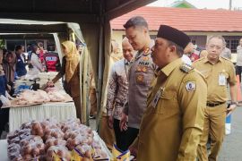 Bupati Batola berharap pasar murah ringankan beban masyarakat