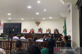 JPU KPK periksa Sekda Provinsi Bengkulu pada kasus gratifikasi Rohidin Mersyah