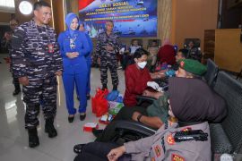 Donor darah HUT ke-69 Penerbangan TNI AL