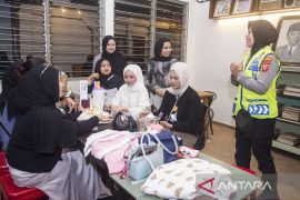 Patroli jam malam pelajar di Bandung