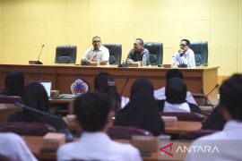 Rektor UNG sambut kehadiran CPNS Dosen dan Tenaga Kependidikan