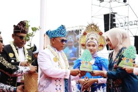 Kotabaru Regent, Deputy Regent plant 1,000 seedlings to preserve environment