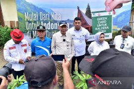 Pemprov Sumut tanam pohon di tujuh  kabupaten kawasan Danau Toba