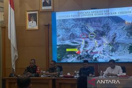 Pemkab Cirebon resmi menghentikan pencarian korban di Gunung Kuda