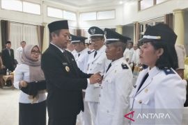 Bupati Sukamara lantik sembilan pj kades