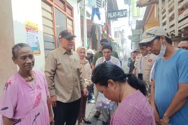 Anggota Komisi VII gelar fogging massal di Krembangan Surabaya