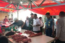 Pemkab Manggarai Barat sidak pasar untuk pastikan pemotongan hewan di RPH