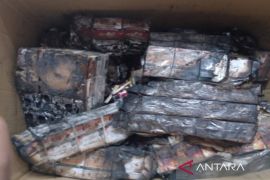 Polisi limpahkan 6.480 batang rokok ilegal ke Bea Cukai