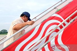 Prabowo serahkan enam smelter rampasan negara ke PT Timah