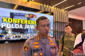 Polrestabes Bandung menerjunkan 1.500 personel jaga keamanan Idul Adha