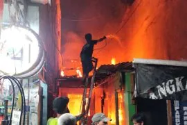 Suami mabuk, bakar rumah di Pesanggrahan Jaksel karena cekcok dengan istri
