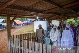 Shalat Idul Adha penyintas bencana di Lebak
