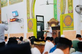 Suasana khidmat warnai shalat Idul Adha di Muara Basung, Bupati Kasmarni ajak teladani niai pengorbanan