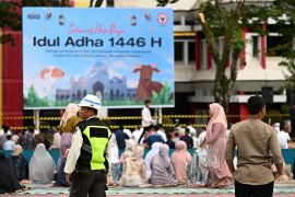 Shalat Idul Adha di PT Semen Padang, Khatib Ajak Jamaah Teladani Nabi Ibrahim