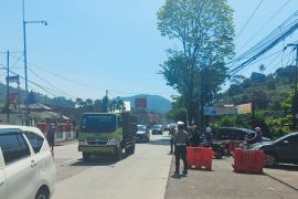 Polres Garut mengantisipasi kepadatan di jalur wisata saat libur Idul Adha