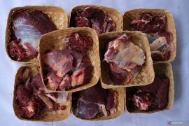 DLH Kalteng rayakan Idul Adha dengan semangat berbagi bersama masyarakat