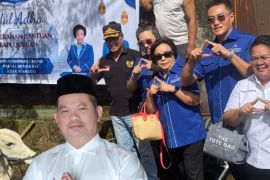 Partai Demokrat serahkan puluhan hewan kurban di Sulut