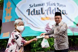 Kementerian Sosial bagikan daging kurban untuk ribuan orang yang berhak