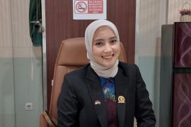 Anggota DPRD Surabaya ingatkan warga tak lengah hadapi lonjakan COVID-19