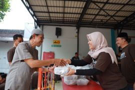 PLN Jatim sebut Idul Adha momentum mempererat solidaritas dan empati