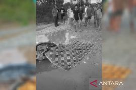 Nahas! Ibu dan bayi meninggal usai ditabrak truk di Katingan