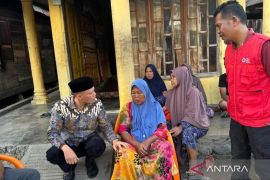 PMI bantu korban kebakaran di Pasaman