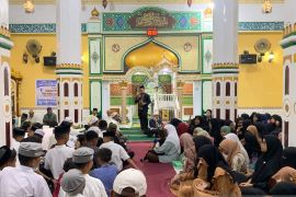 Pemprov Gorontalo gelar jamuan santunan untuk anak yatim piatu