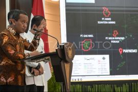FOTO - Pemerintah cabut empat IUP Nikel Raja Ampat Page 1 Small