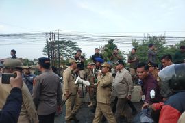 Pemkot Jambi tertibkan bangunan liar PKL di jalan untuk pedestarian wisata kota